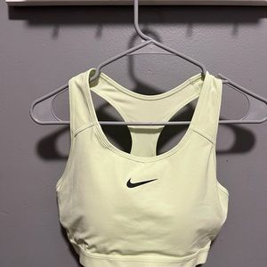 Women’s Nike Sports bra size: large